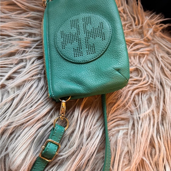 Tory Burch small crossbody bag. (Used) - Picture 9 of 9
